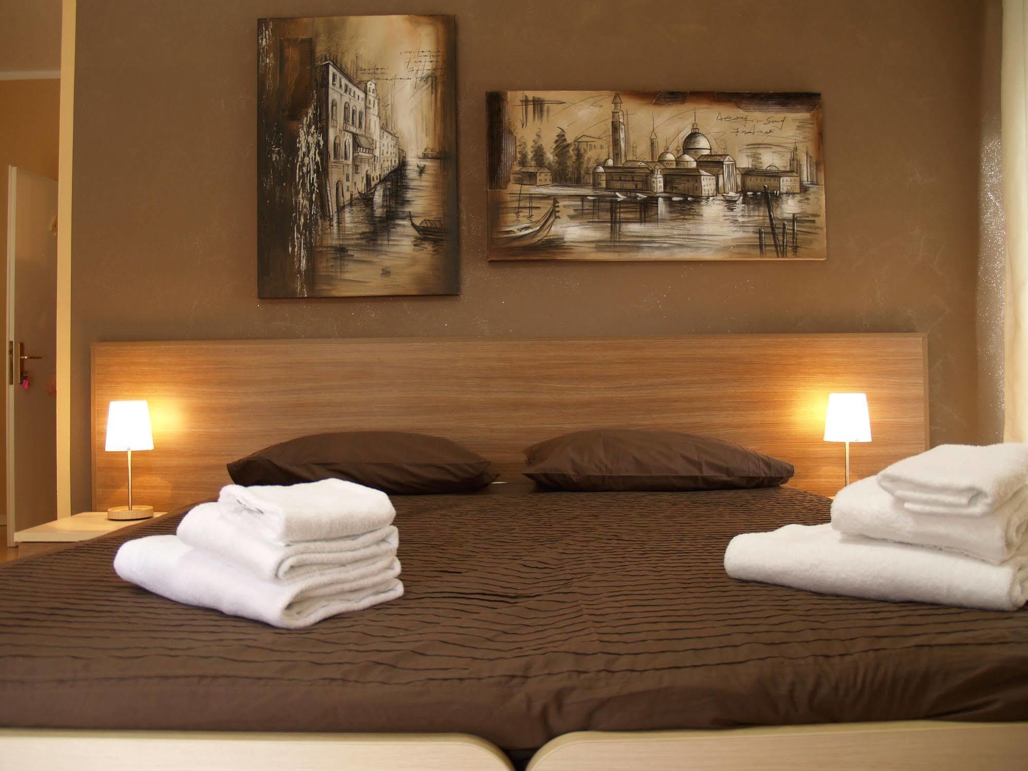 B&B Cameracaffe Centro Arezzo Eksteriør bilde